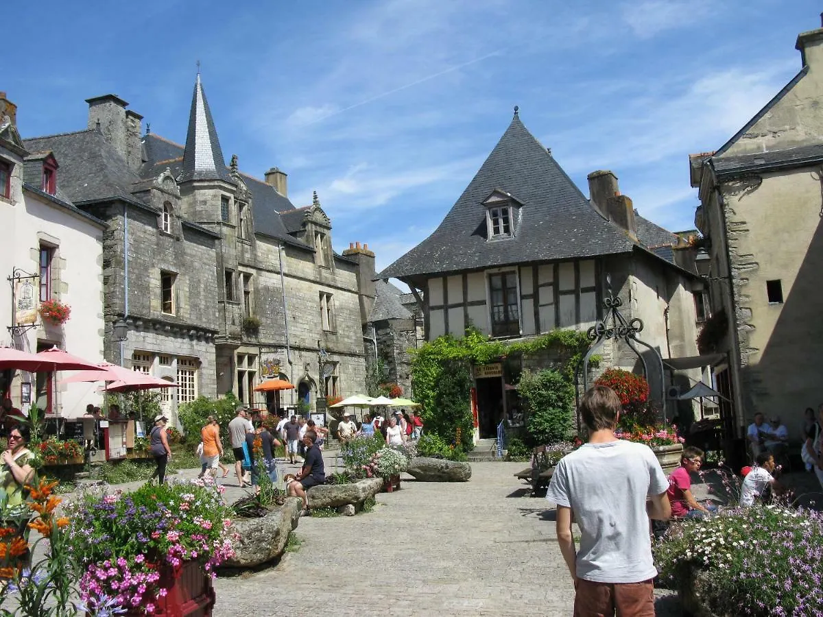 La Chambre Du Grand Val Caden Гостевой дом